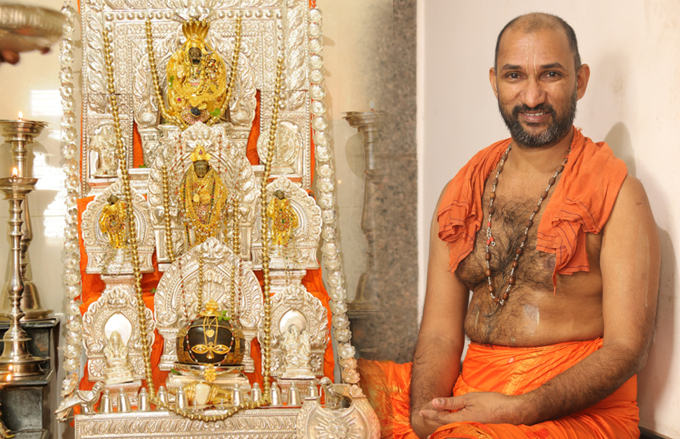 His Holiness Sri Vidyaprasanna Teertha Swamiji